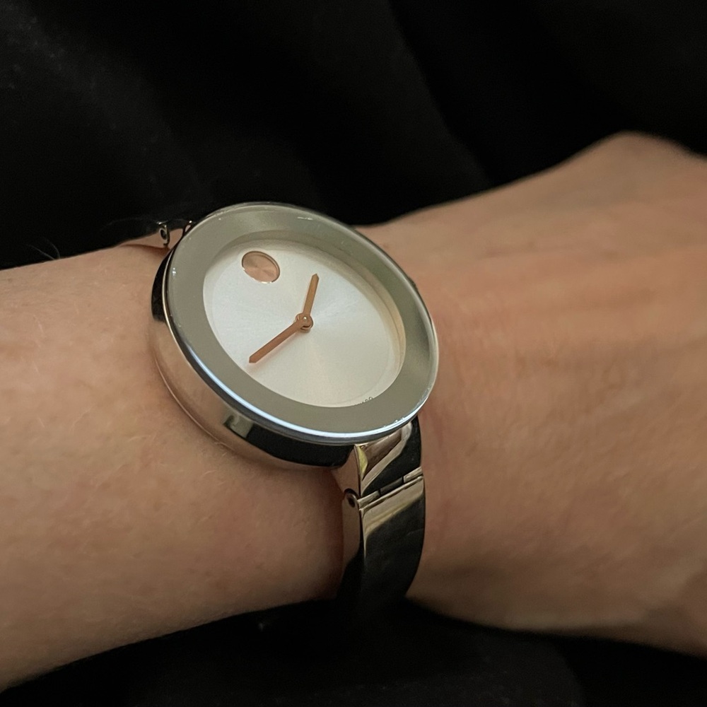 Movado Bold Silver and Rose Gold Watch ( NO BOX ) New Battery - Picture 10 of 12